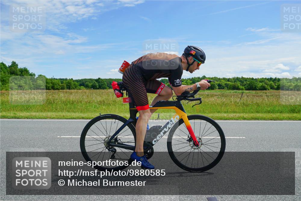 21.06.2026 - Viking Triathlon Michael Burmester http://msf.ph/oto/9880585 21.06.2026 12:46:09 Radfahren 238, 352, 352, 442, 561 meine-sportfotos.de