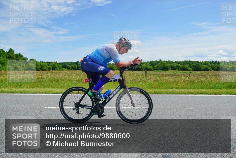 21.06.2026 - Viking Triathlon Michael Burmester http://msf.ph/oto/9880600 21.06.2026 12:46:26 Radfahren 36, 105, 178, 251, 439, 457, 504, 546, 606, 629 meine-sportfotos.de
