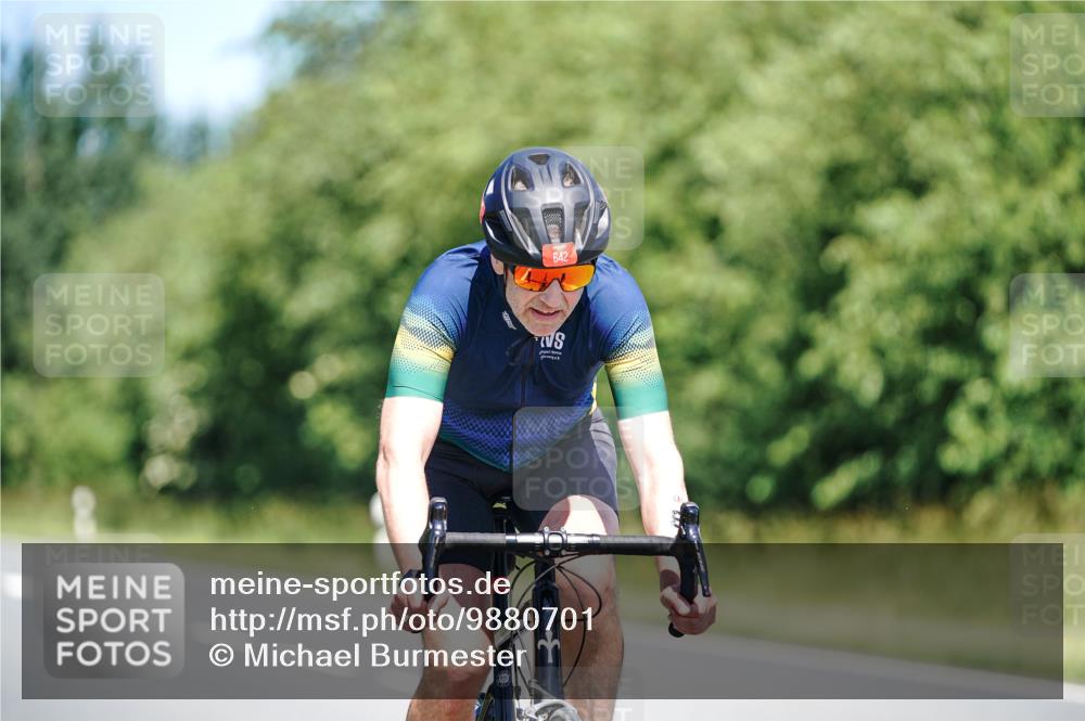 21.06.2026 - Viking Triathlon Michael Burmester http://msf.ph/oto/9880701 21.06.2026 13:24:25 Radfahren 282, 331, 658 meine-sportfotos.de