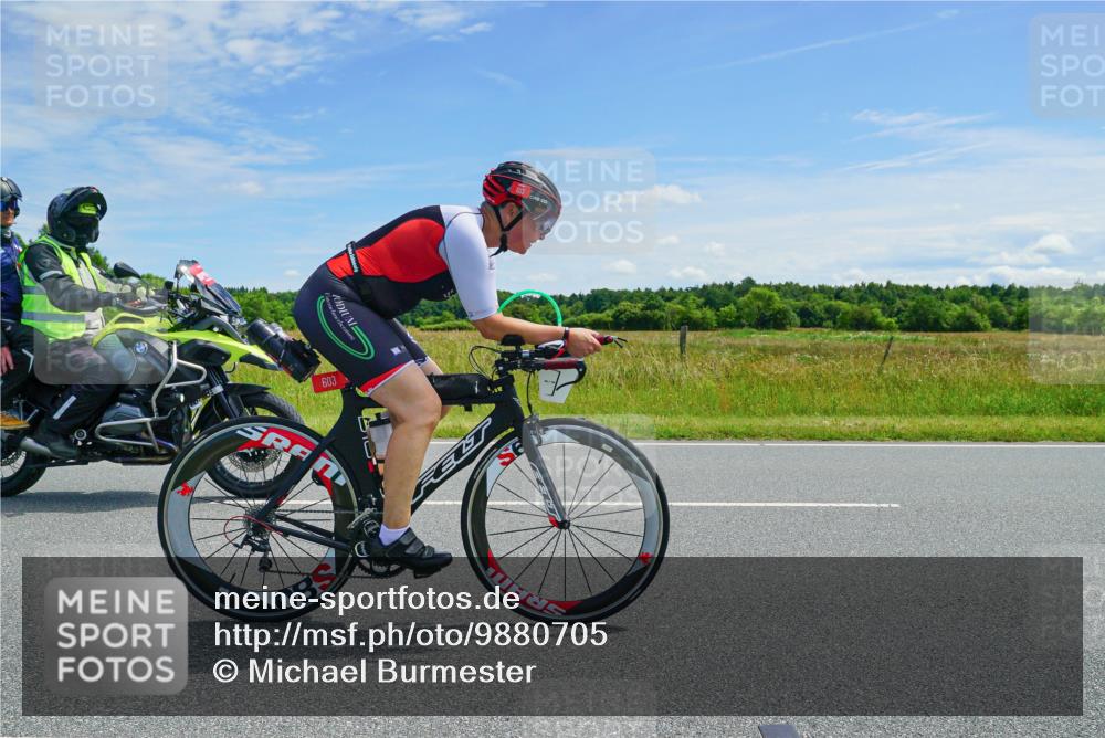 21.06.2026 - Viking Triathlon Michael Burmester http://msf.ph/oto/9880705 21.06.2026 12:47:47 Radfahren 58, 62, 259, 276, 310, 322, 510, 510, 531, 531, 603, 639 meine-sportfotos.de