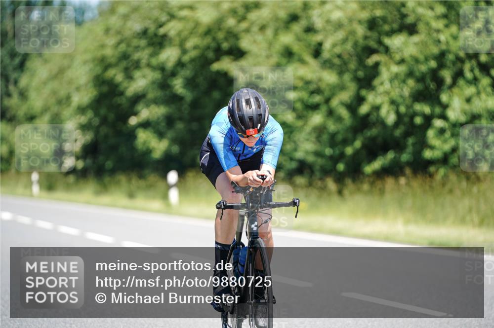 21.06.2026 - Viking Triathlon Michael Burmester http://msf.ph/oto/9880725 21.06.2026 13:24:29 Radfahren 331, 335, 658 meine-sportfotos.de