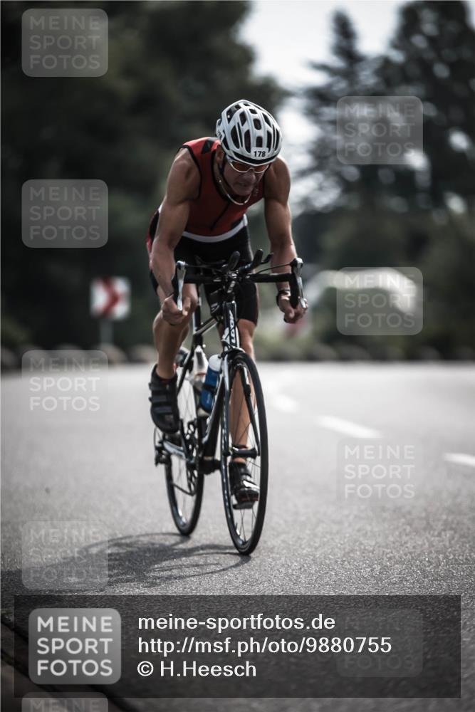 21.06.2026 - 29. Vierlanden-Triathlon H.Heesch http://msf.ph/oto/9880755 21.06.2026 09:13:57 Radfahren 8, 178 meine-sportfotos.de