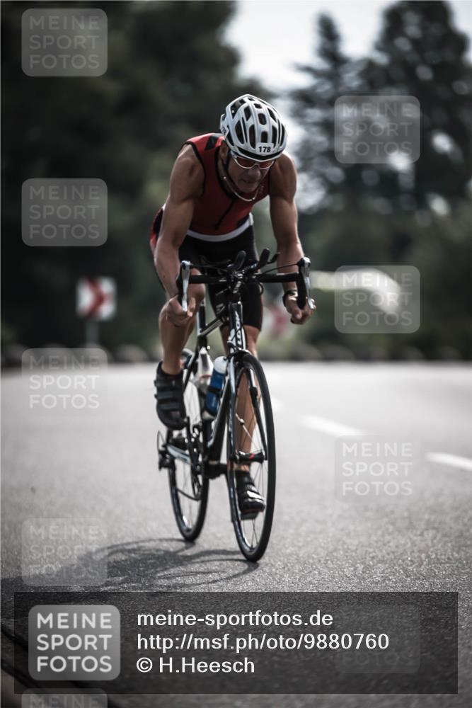 21.06.2026 - 29. Vierlanden-Triathlon H.Heesch http://msf.ph/oto/9880760 21.06.2026 09:13:57 Radfahren 8, 178 meine-sportfotos.de
