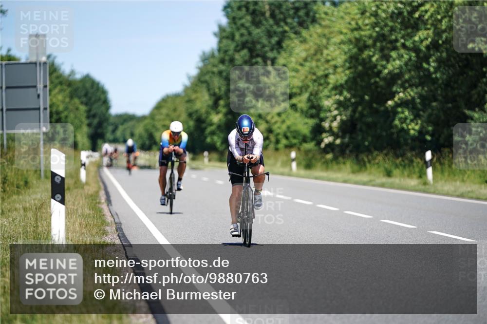 21.06.2026 - Viking Triathlon Michael Burmester http://msf.ph/oto/9880763 21.06.2026 13:24:41 Radfahren 335 meine-sportfotos.de