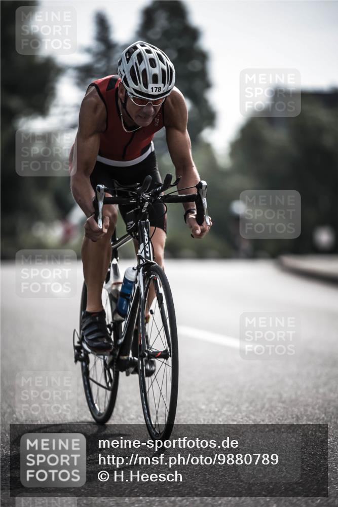21.06.2026 - 29. Vierlanden-Triathlon H.Heesch http://msf.ph/oto/9880789 21.06.2026 09:13:57 Radfahren 8, 178 meine-sportfotos.de