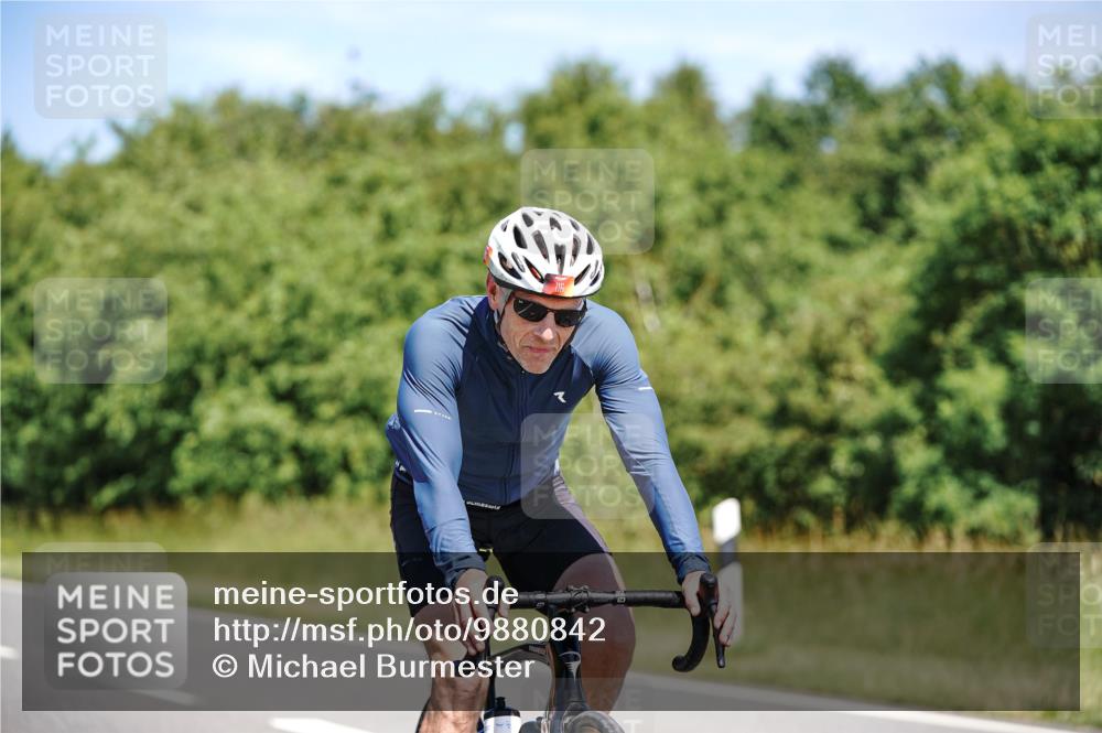 21.06.2026 - Viking Triathlon Michael Burmester http://msf.ph/oto/9880842 21.06.2026 13:24:55 Radfahren 314, 335 meine-sportfotos.de