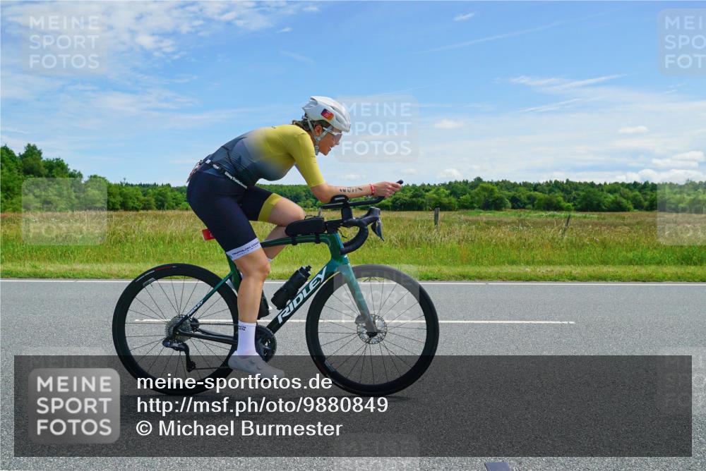 21.06.2026 - Viking Triathlon Michael Burmester http://msf.ph/oto/9880849 21.06.2026 12:49:39 Radfahren 155, 260, 268, 368 meine-sportfotos.de