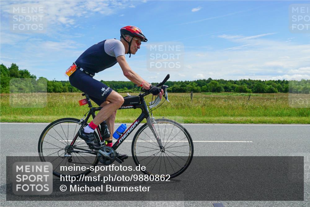 21.06.2026 - Viking Triathlon Michael Burmester http://msf.ph/oto/9880862 21.06.2026 12:50:27 Radfahren 26, 211, 375, 661 meine-sportfotos.de