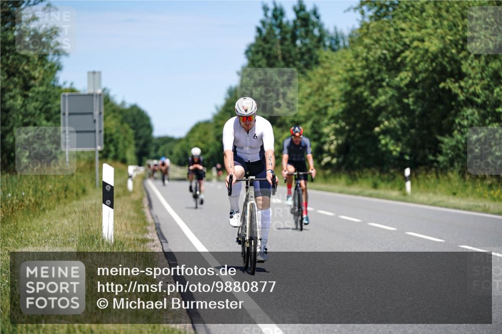 21.06.2026 - Viking Triathlon Michael Burmester http://msf.ph/oto/9880877 21.06.2026 13:25:07 Radfahren 247, 314, 646 meine-sportfotos.de