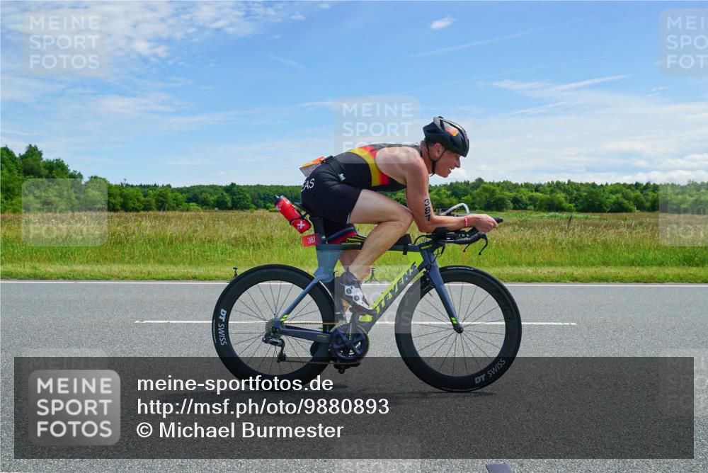 21.06.2026 - Viking Triathlon Michael Burmester http://msf.ph/oto/9880893 21.06.2026 12:50:47 Radfahren 26, 190, 211, 261, 326, 387, 463, 556 meine-sportfotos.de