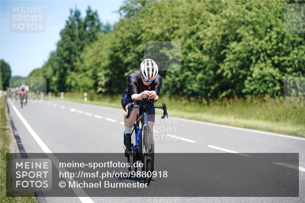 21.06.2026 - Viking Triathlon Michael Burmester http://msf.ph/oto/9880918 21.06.2026 13:25:12 Radfahren 247, 314, 646 meine-sportfotos.de