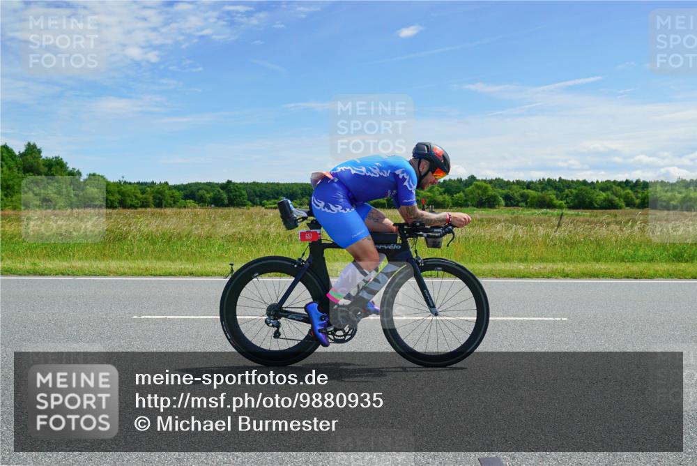 21.06.2026 - Viking Triathlon Michael Burmester http://msf.ph/oto/9880935 21.06.2026 12:52:08 Radfahren 90, 252, 401 meine-sportfotos.de