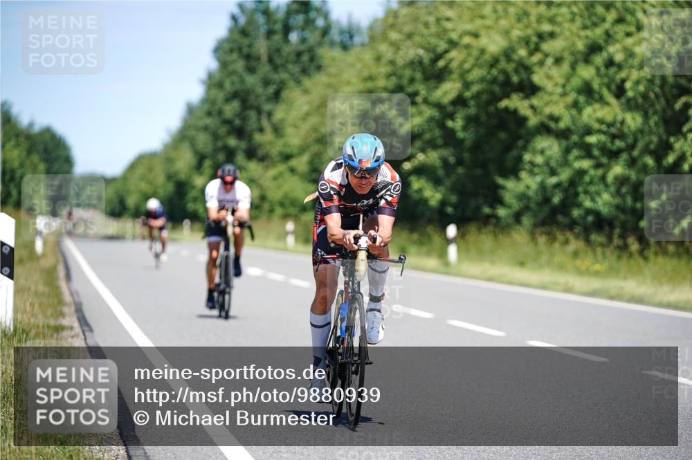 21.06.2026 - Viking Triathlon Michael Burmester http://msf.ph/oto/9880939 21.06.2026 13:25:18 Radfahren 247, 314, 646, 646 meine-sportfotos.de