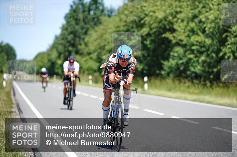 21.06.2026 - Viking Triathlon Michael Burmester http://msf.ph/oto/9880947 21.06.2026 13:25:18 Radfahren 247, 314, 646, 646 meine-sportfotos.de