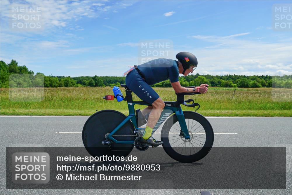 21.06.2026 - Viking Triathlon Michael Burmester http://msf.ph/oto/9880953 21.06.2026 12:52:26 Radfahren 63, 64, 75, 87, 89, 95, 118, 162, 198, 252, 411, 459, 464, 522, 552, 619 meine-sportfotos.de