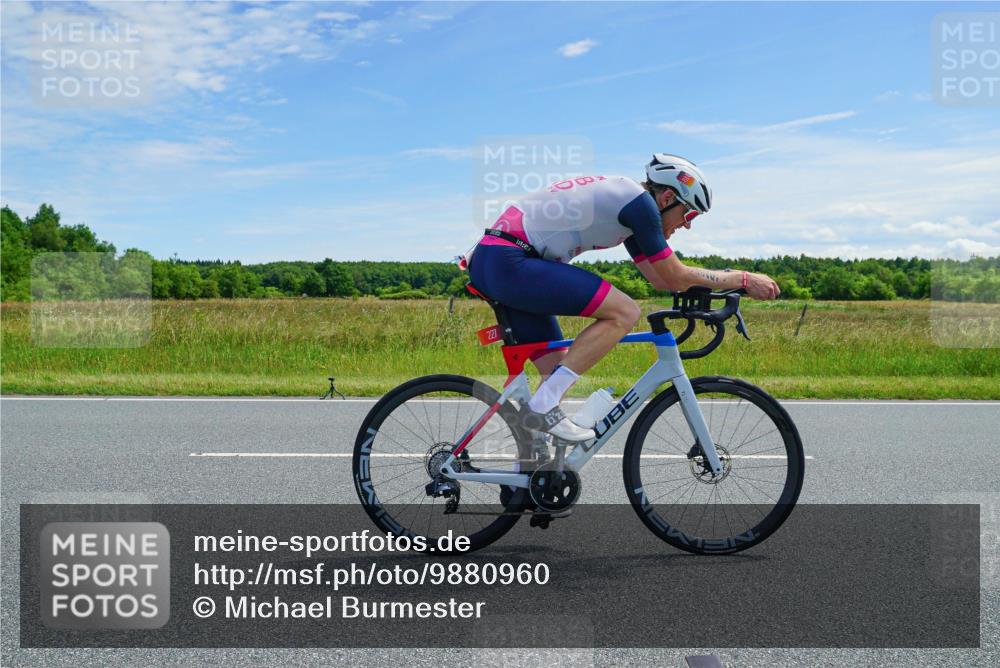 21.06.2026 - Viking Triathlon Michael Burmester http://msf.ph/oto/9880960 21.06.2026 12:52:30 Radfahren 63, 64, 75, 87, 89, 95, 118, 162, 198, 252, 411, 459, 460, 464, 490, 522, 552, 619 meine-sportfotos.de