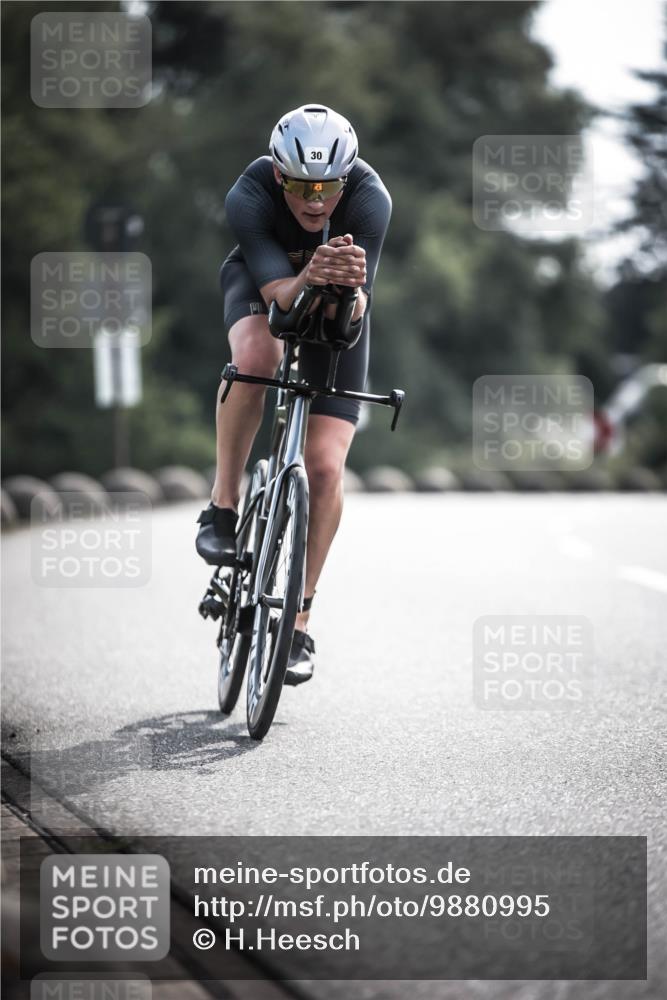21.06.2026 - 29. Vierlanden-Triathlon H.Heesch http://msf.ph/oto/9880995 21.06.2026 09:14:21 Radfahren 30, 60 meine-sportfotos.de
