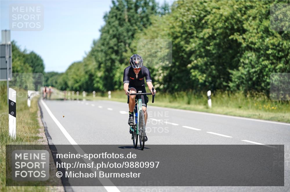 21.06.2026 - Viking Triathlon Michael Burmester http://msf.ph/oto/9880997 21.06.2026 13:25:35 Radfahren 646 meine-sportfotos.de