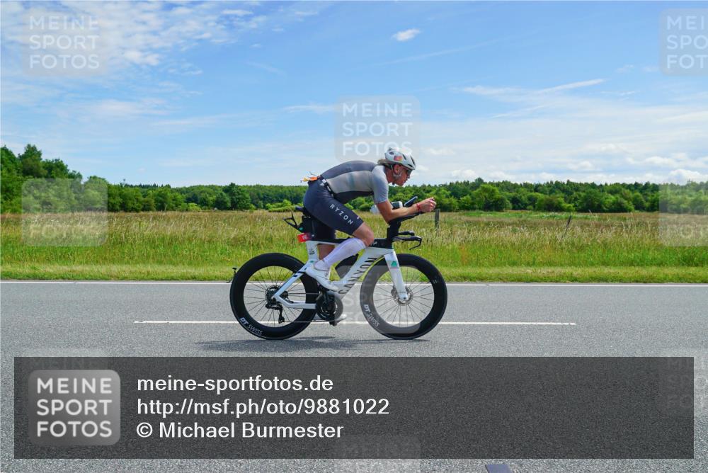 21.06.2026 - Viking Triathlon Michael Burmester http://msf.ph/oto/9881022 21.06.2026 12:52:38 Radfahren 63, 64, 75, 87, 89, 95, 118, 162, 275, 302, 411, 459, 460, 464, 490, 522, 552, 619 meine-sportfotos.de