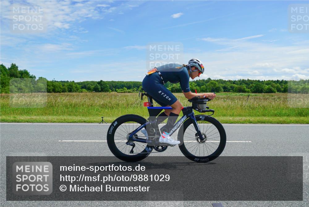 21.06.2026 - Viking Triathlon Michael Burmester http://msf.ph/oto/9881029 21.06.2026 12:52:41 Radfahren 63, 64, 75, 87, 89, 95, 118, 162, 275, 302, 459, 460, 490, 522, 552 meine-sportfotos.de