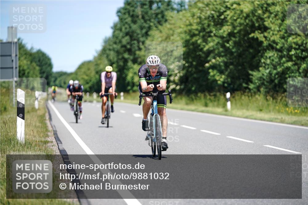 21.06.2026 - Viking Triathlon Michael Burmester http://msf.ph/oto/9881032 21.06.2026 13:25:54 Radfahren  meine-sportfotos.de