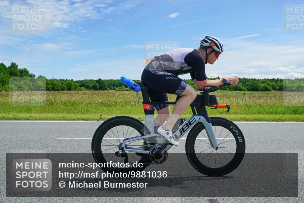 21.06.2026 - Viking Triathlon Michael Burmester http://msf.ph/oto/9881036 21.06.2026 12:52:42 Radfahren 63, 75, 87, 89, 95, 118, 162, 275, 302, 459, 460, 490, 522, 552 meine-sportfotos.de