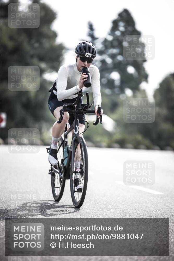 21.06.2026 - 29. Vierlanden-Triathlon H.Heesch http://msf.ph/oto/9881047 21.06.2026 09:14:39 Radfahren 183, 299, 302 meine-sportfotos.de