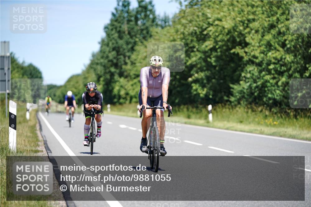 21.06.2026 - Viking Triathlon Michael Burmester http://msf.ph/oto/9881055 21.06.2026 13:25:57 Radfahren 542 meine-sportfotos.de