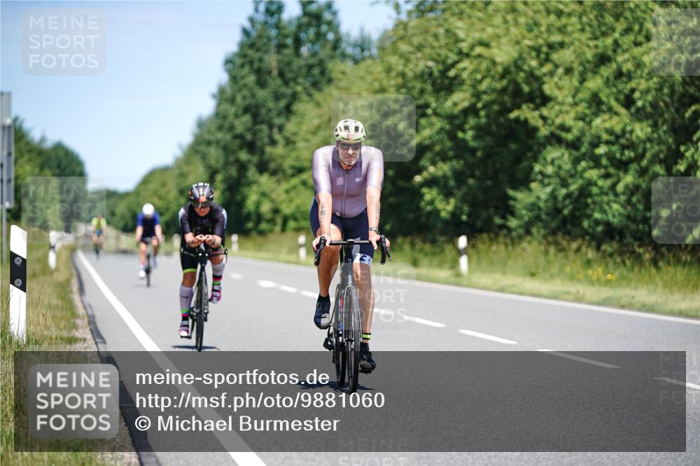 21.06.2026 - Viking Triathlon Michael Burmester http://msf.ph/oto/9881060 21.06.2026 13:25:57 Radfahren 542 meine-sportfotos.de