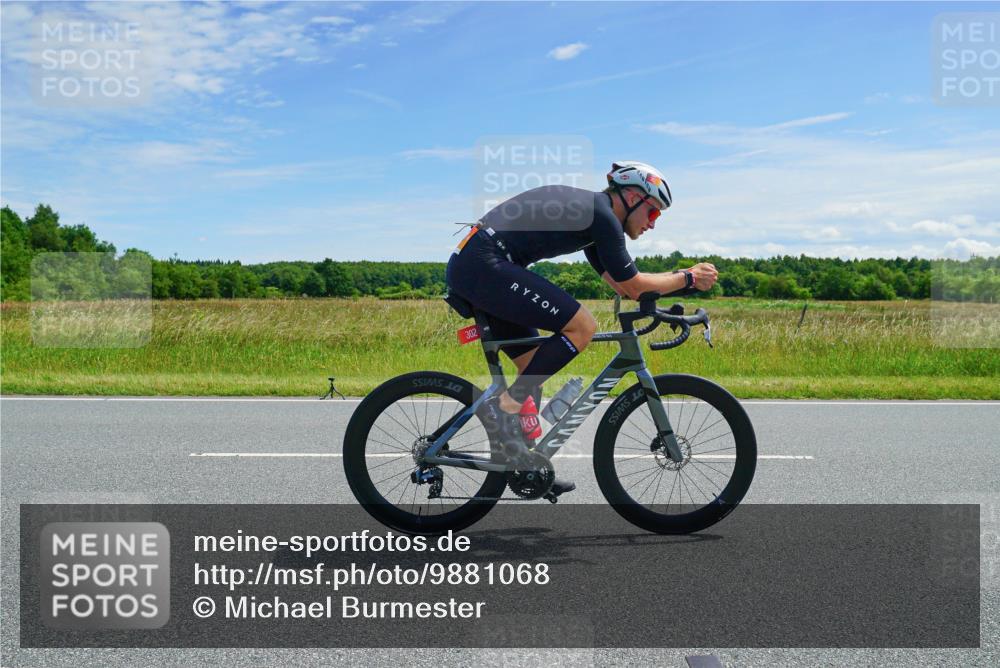 21.06.2026 - Viking Triathlon Michael Burmester http://msf.ph/oto/9881068 21.06.2026 12:52:52 Radfahren 224, 269, 275, 302, 382, 460, 484, 490 meine-sportfotos.de