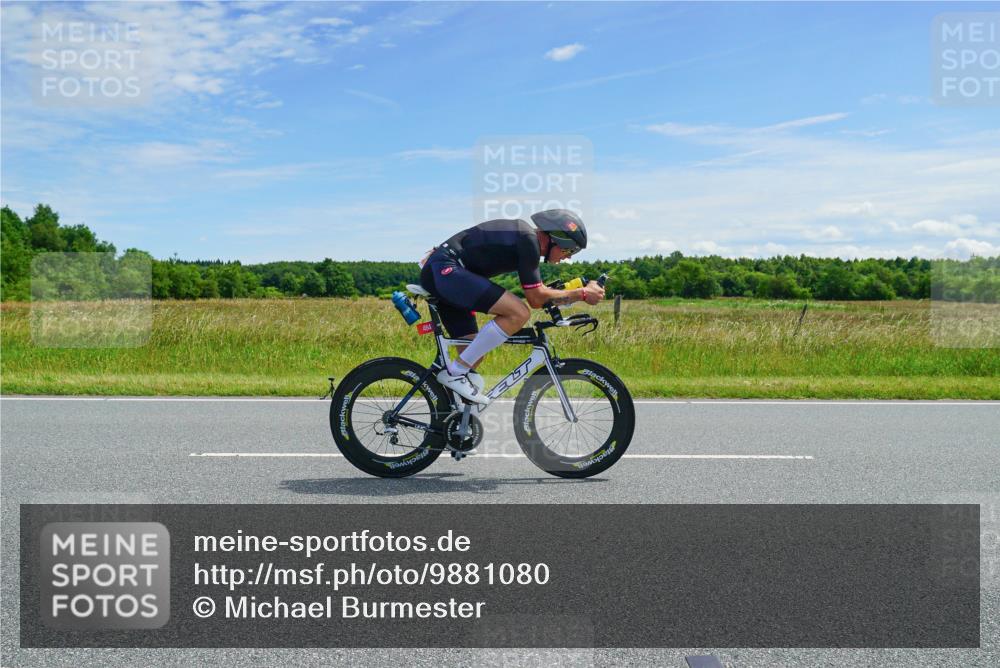 21.06.2026 - Viking Triathlon Michael Burmester http://msf.ph/oto/9881080 21.06.2026 12:53:00 Radfahren 24, 84, 97, 224, 269, 275, 302, 382, 484 meine-sportfotos.de