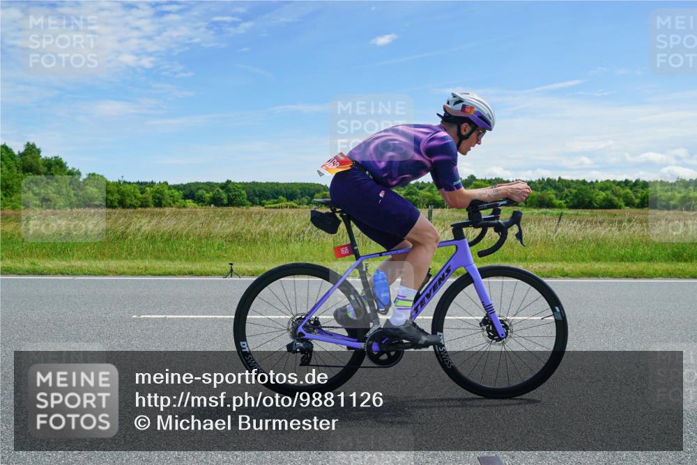 21.06.2026 - Viking Triathlon Michael Burmester http://msf.ph/oto/9881126 21.06.2026 12:53:34 Radfahren 168, 237, 431, 431, 545, 652 meine-sportfotos.de