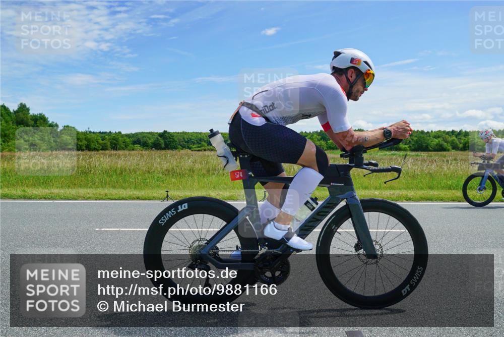 21.06.2026 - Viking Triathlon Michael Burmester http://msf.ph/oto/9881166 21.06.2026 12:54:09 Radfahren 107, 154, 220, 286, 296, 314, 376, 414, 560, 574 meine-sportfotos.de
