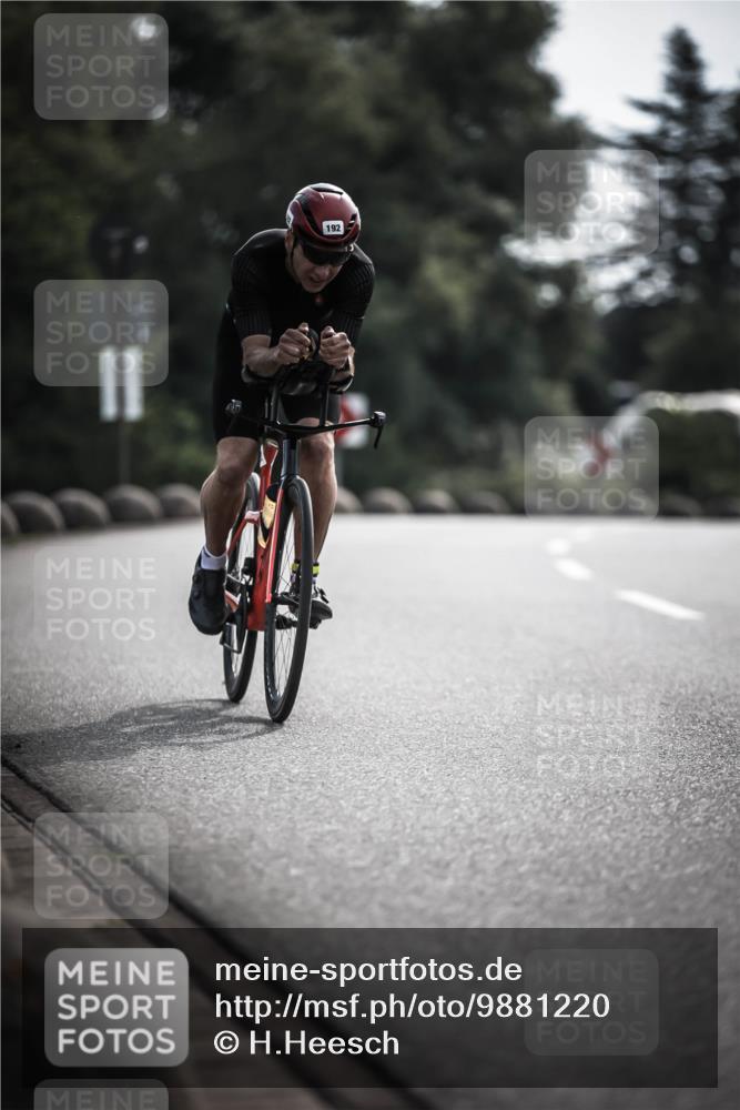 21.06.2026 - 29. Vierlanden-Triathlon H.Heesch http://msf.ph/oto/9881220 21.06.2026 09:15:36 Radfahren 10, 192 meine-sportfotos.de