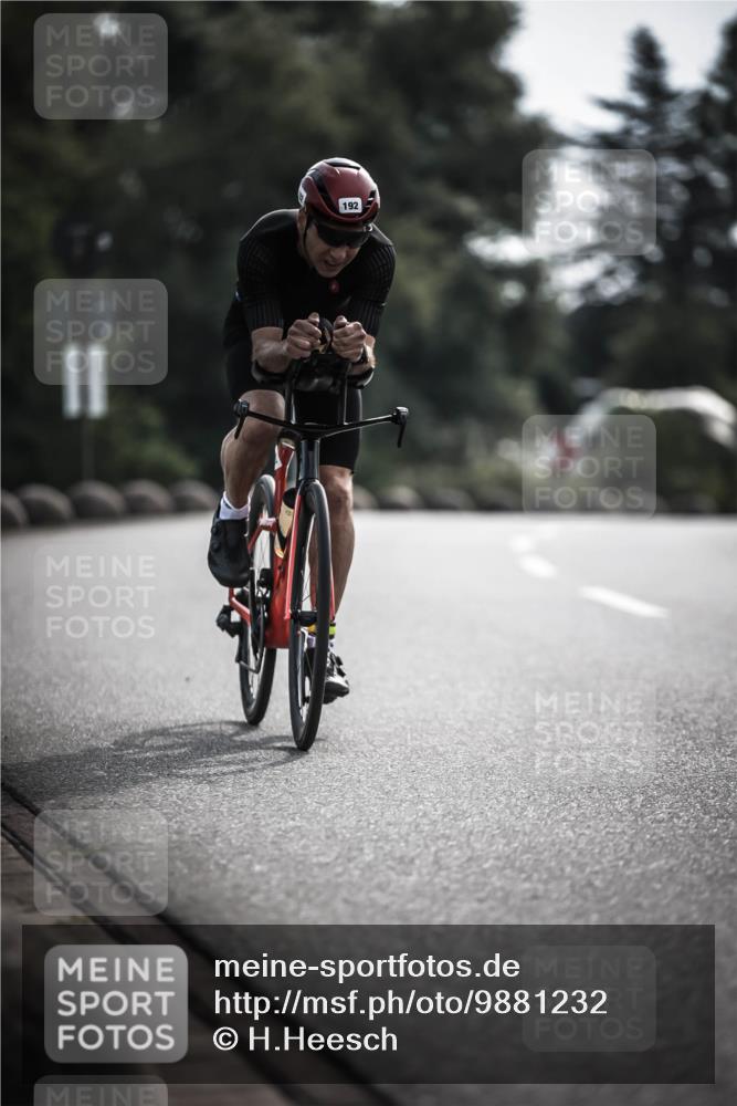 21.06.2026 - 29. Vierlanden-Triathlon H.Heesch http://msf.ph/oto/9881232 21.06.2026 09:15:36 Radfahren 10, 192 meine-sportfotos.de
