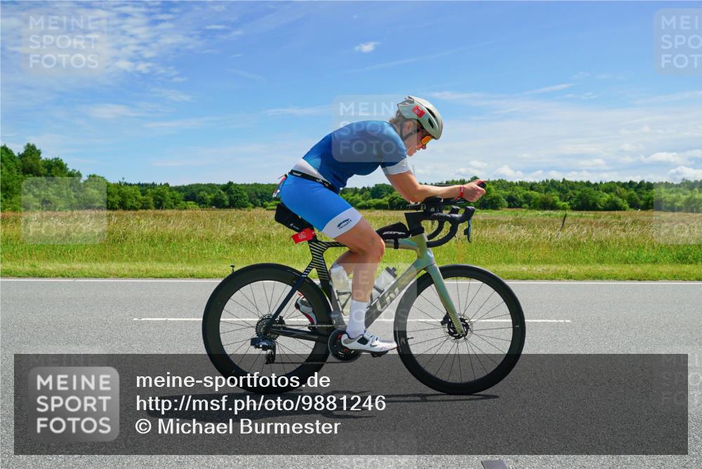 21.06.2026 - Viking Triathlon Michael Burmester http://msf.ph/oto/9881246 21.06.2026 12:54:47 Radfahren 45, 331, 658, 663 meine-sportfotos.de