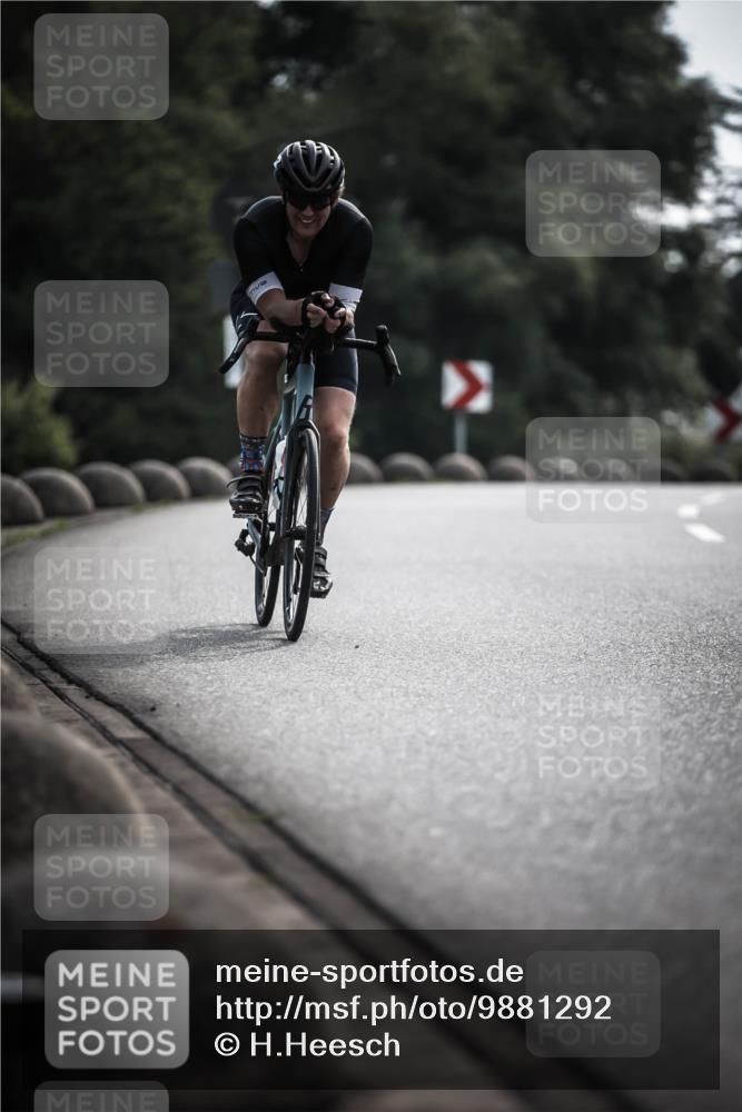 21.06.2026 - 29. Vierlanden-Triathlon H.Heesch http://msf.ph/oto/9881292 21.06.2026 09:15:47 Radfahren 62, 128, 177 meine-sportfotos.de