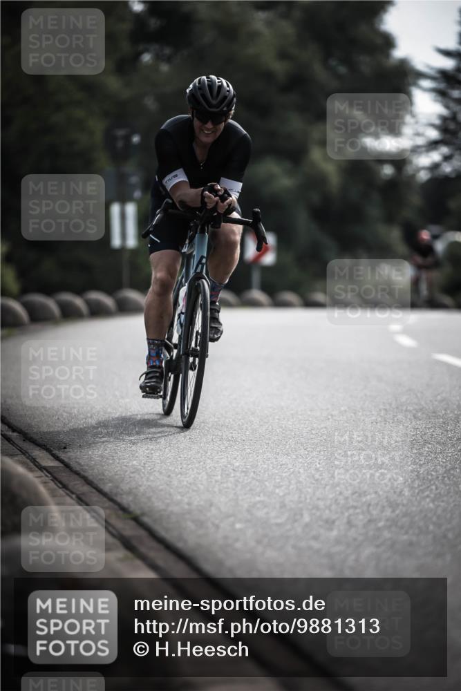 21.06.2026 - 29. Vierlanden-Triathlon H.Heesch http://msf.ph/oto/9881313 21.06.2026 09:15:48 Radfahren 62, 128, 177 meine-sportfotos.de