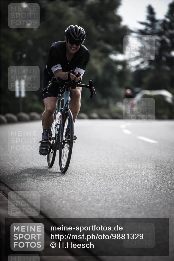 21.06.2026 - 29. Vierlanden-Triathlon H.Heesch http://msf.ph/oto/9881329 21.06.2026 09:15:48 Radfahren 62, 128, 177 meine-sportfotos.de