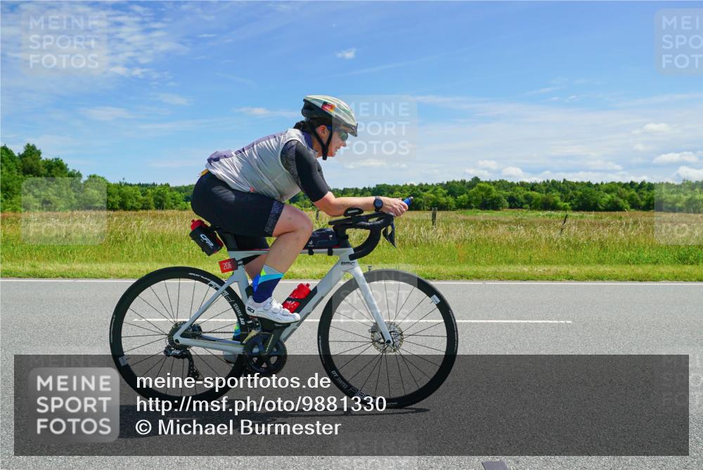 21.06.2026 - Viking Triathlon Michael Burmester http://msf.ph/oto/9881330 21.06.2026 12:56:07 Radfahren 56, 56, 172, 206, 287 meine-sportfotos.de