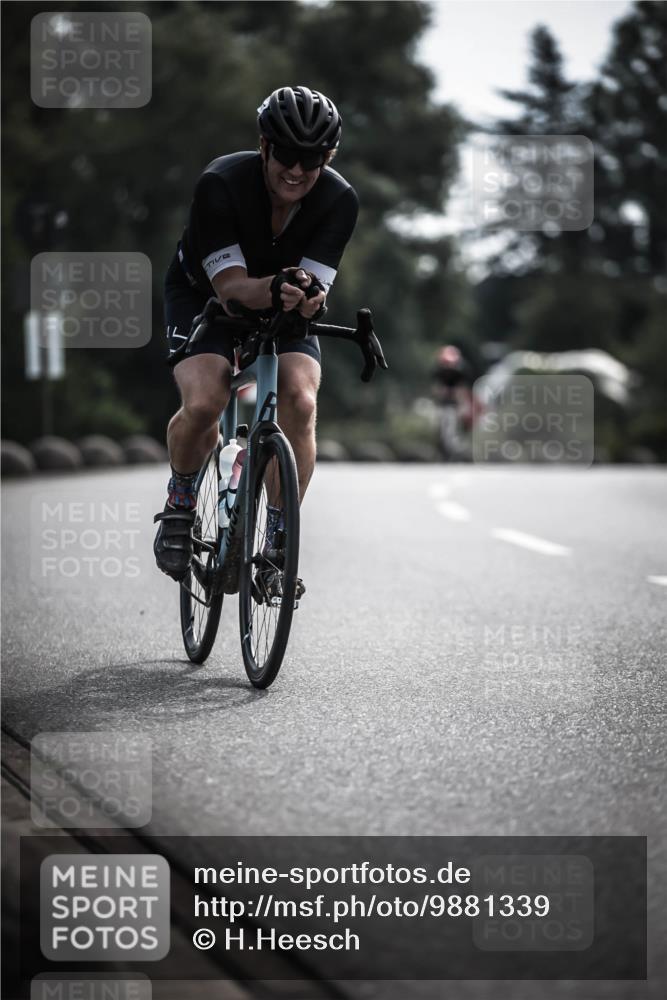 21.06.2026 - 29. Vierlanden-Triathlon H.Heesch http://msf.ph/oto/9881339 21.06.2026 09:15:48 Radfahren 62, 128, 177 meine-sportfotos.de