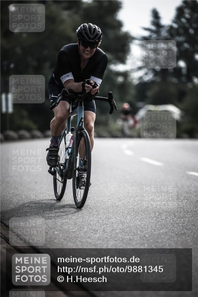 21.06.2026 - 29. Vierlanden-Triathlon H.Heesch http://msf.ph/oto/9881345 21.06.2026 09:15:48 Radfahren 62, 128, 177 meine-sportfotos.de