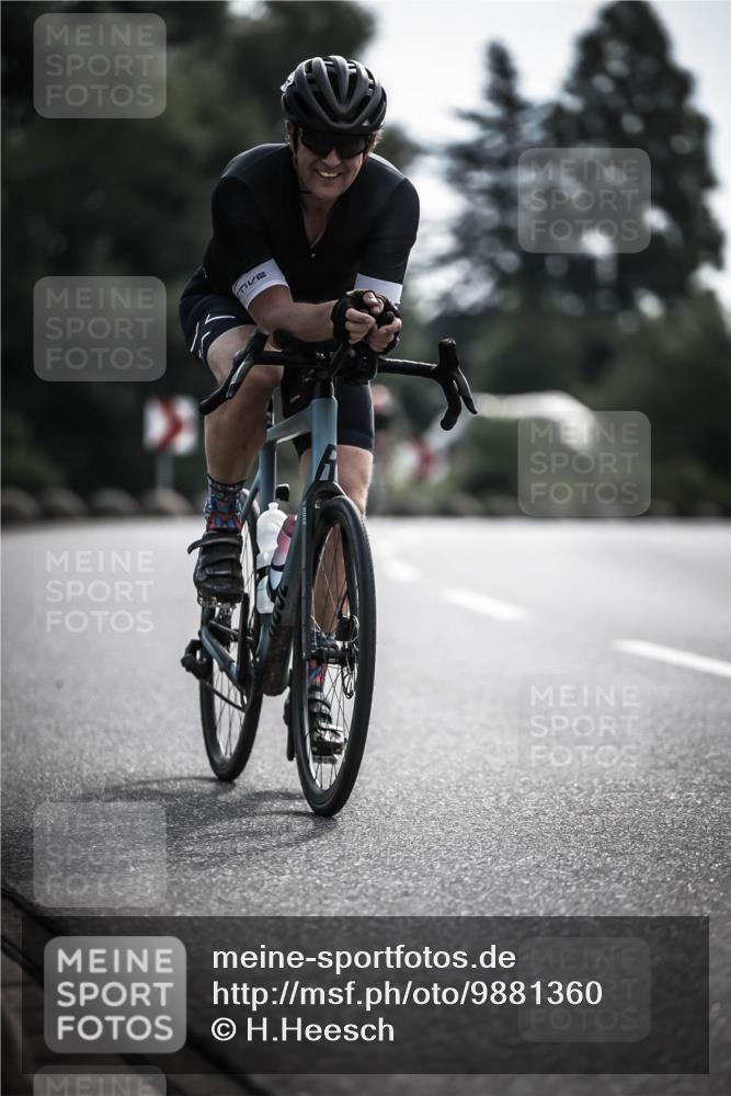 21.06.2026 - 29. Vierlanden-Triathlon H.Heesch http://msf.ph/oto/9881360 21.06.2026 09:15:48 Radfahren 62, 128, 177 meine-sportfotos.de