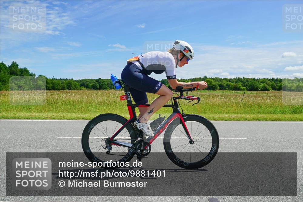 21.06.2026 - Viking Triathlon Michael Burmester http://msf.ph/oto/9881401 21.06.2026 12:57:35 Radfahren 77, 85, 88, 93, 141, 199, 274, 315, 393, 403, 492, 497 meine-sportfotos.de