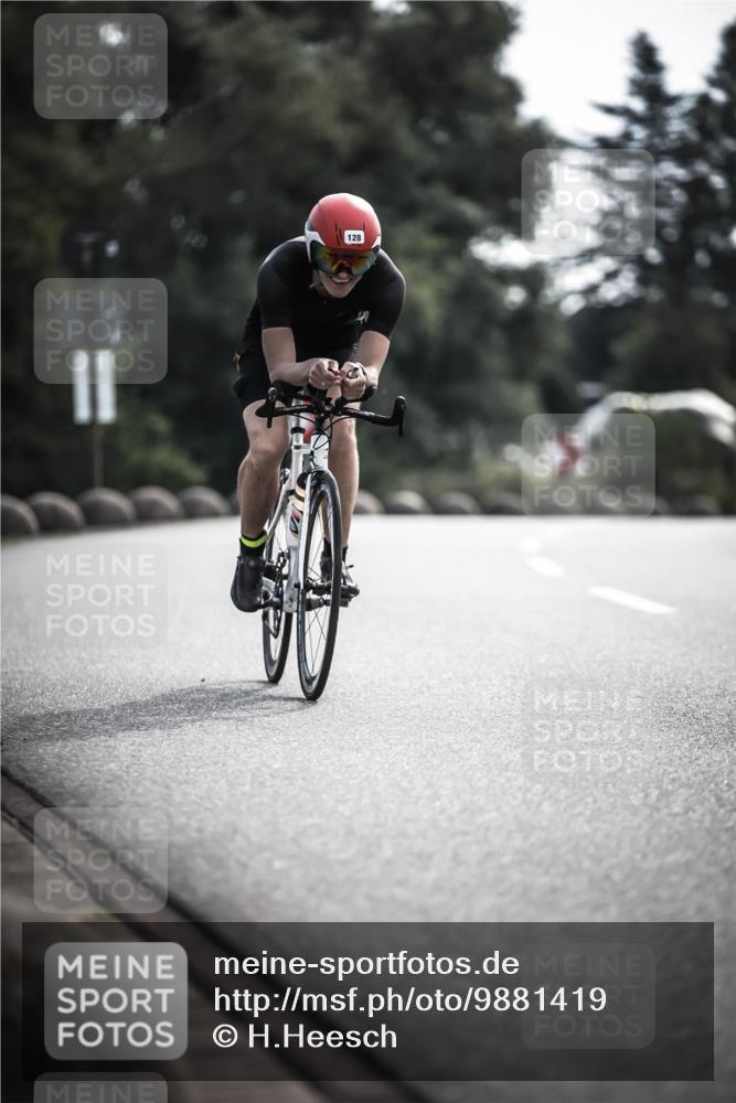 21.06.2026 - 29. Vierlanden-Triathlon H.Heesch http://msf.ph/oto/9881419 21.06.2026 09:15:54 Radfahren 62, 128, 145 meine-sportfotos.de