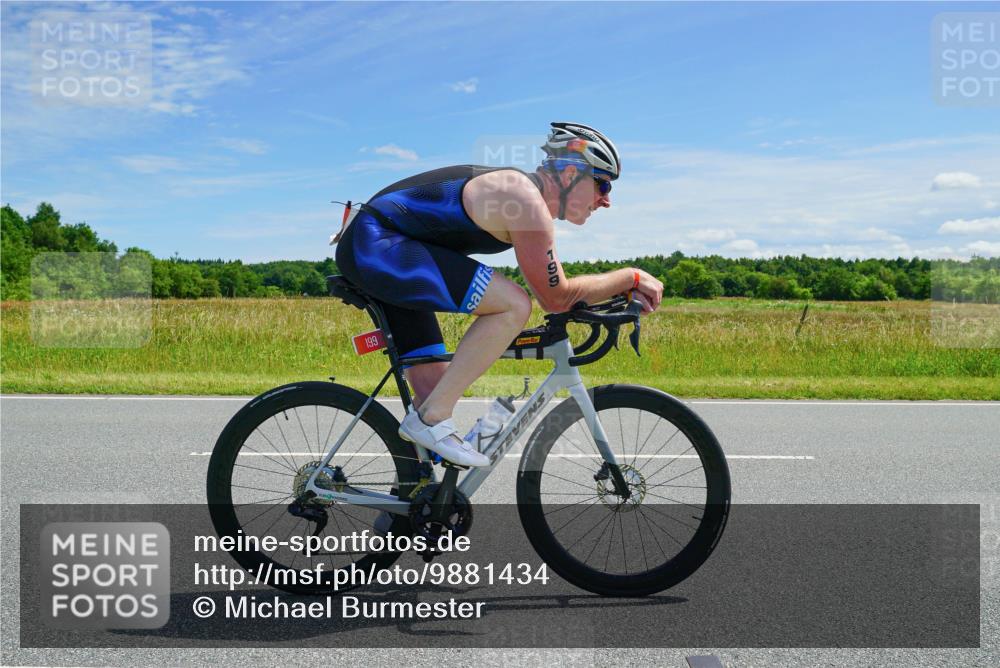 21.06.2026 - Viking Triathlon Michael Burmester http://msf.ph/oto/9881434 21.06.2026 12:57:41 Radfahren 77, 85, 88, 93, 141, 199, 274, 304, 315, 393, 492, 497, 571 meine-sportfotos.de