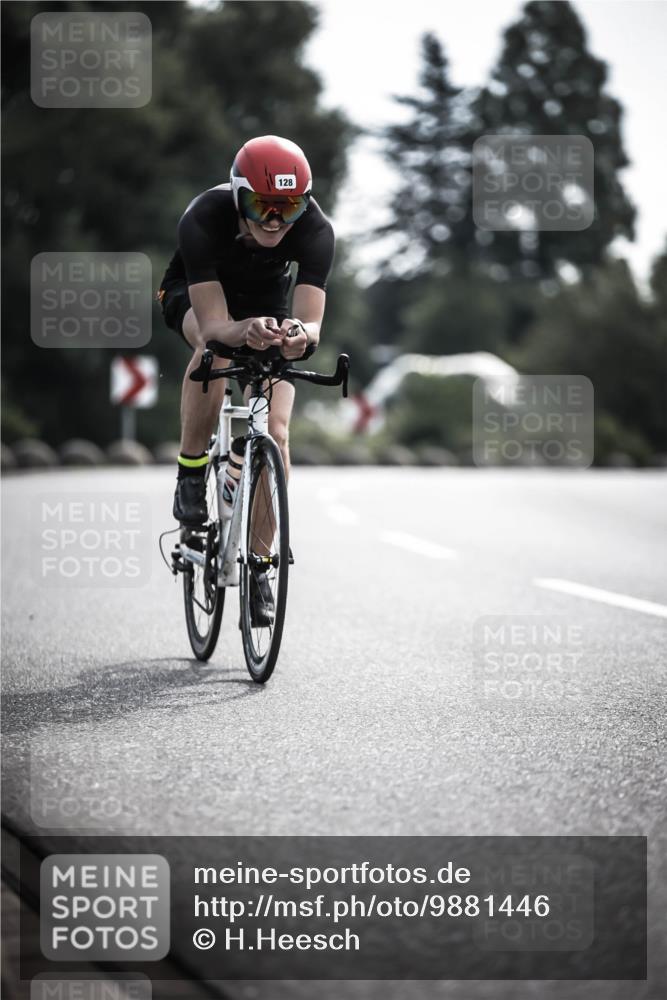 21.06.2026 - 29. Vierlanden-Triathlon H.Heesch http://msf.ph/oto/9881446 21.06.2026 09:15:54 Radfahren 62, 128, 145 meine-sportfotos.de