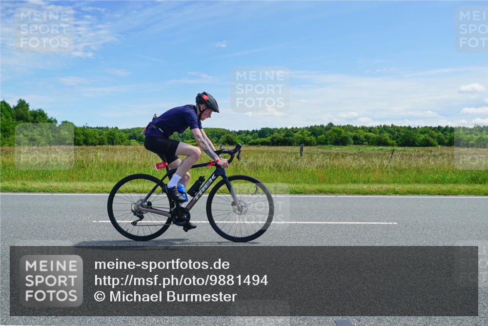 21.06.2026 - Viking Triathlon Michael Burmester http://msf.ph/oto/9881494 21.06.2026 12:58:25 Radfahren 96, 96, 167, 244, 298, 562, 646 meine-sportfotos.de