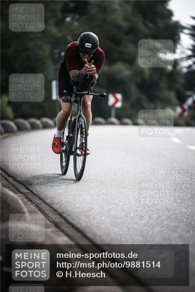 21.06.2026 - 29. Vierlanden-Triathlon H.Heesch http://msf.ph/oto/9881514 21.06.2026 09:16:12 Radfahren 61, 212, 1354 meine-sportfotos.de