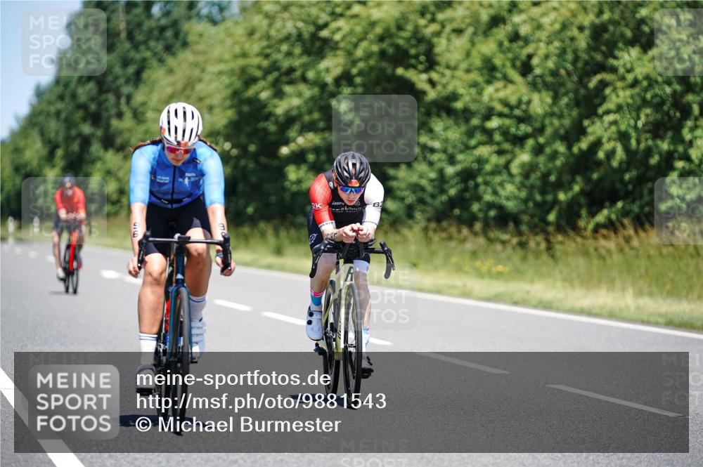 21.06.2026 - Viking Triathlon Michael Burmester http://msf.ph/oto/9881543 21.06.2026 13:29:10 Radfahren 431 meine-sportfotos.de
